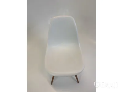Stol Ray & Charles Eames. Ord. pris inkl. moms: ca 4460 kr