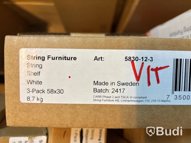 3 st. Hyllplan String, vit, ord. pris inkl. moms ca 1 095 kr