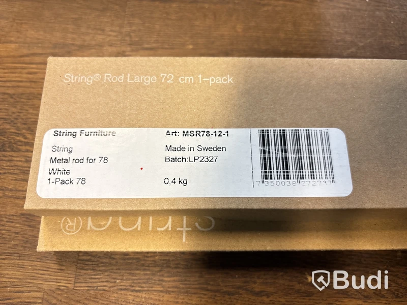 2 st. Metallstänger String, Rod large, vit 72cm, ord. pris inkl. moms ca 1000 kr
