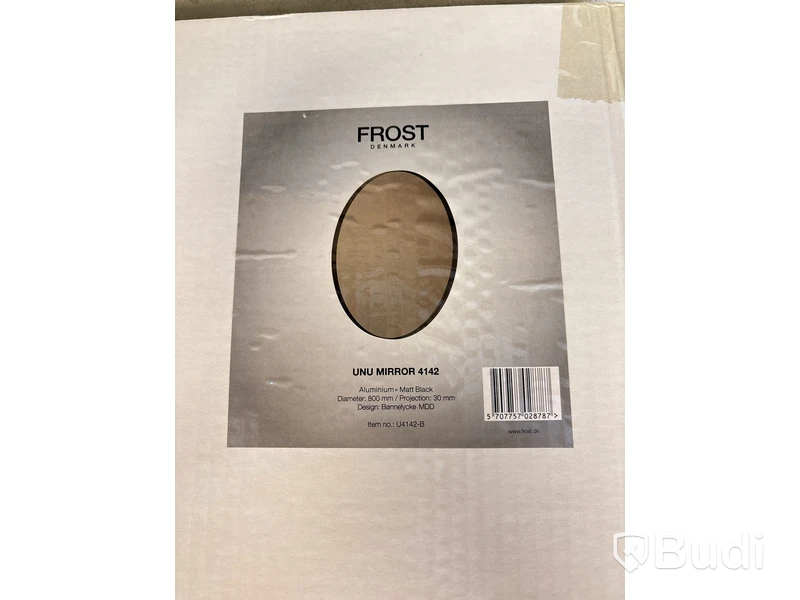 Spegel Frost U4142-B matt svart. Ord. pris inkl. moms: ca 6129 kr.