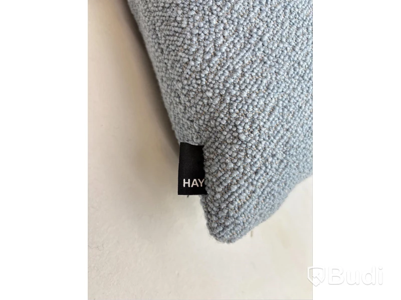 Filt Stackelbergs och Soffkudde Hay. Ord. pris inkl. moms: ca 3744 kr.