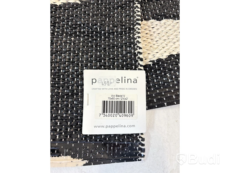 12 st. Plastmattor Pappelina ,olika färger och mått. Ord. pris inkl. moms: ca 10 715 kr.