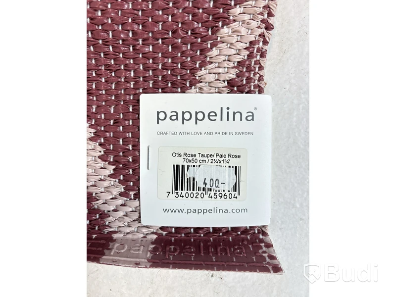 12 st. Plastmattor Pappelina ,olika färger och mått. Ord. pris inkl. moms: ca 10 715 kr.