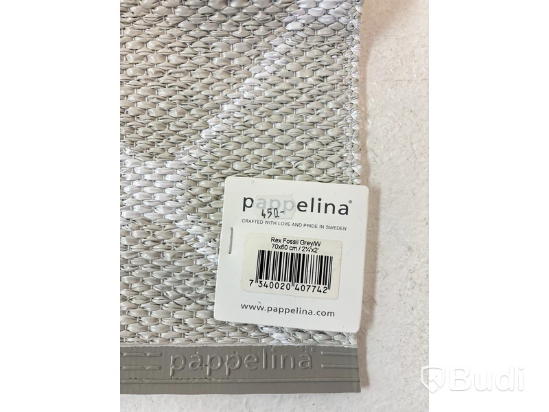 12 st. Plastmattor Pappelina ,olika färger och mått. Ord. pris inkl. moms: ca 10 715 kr.