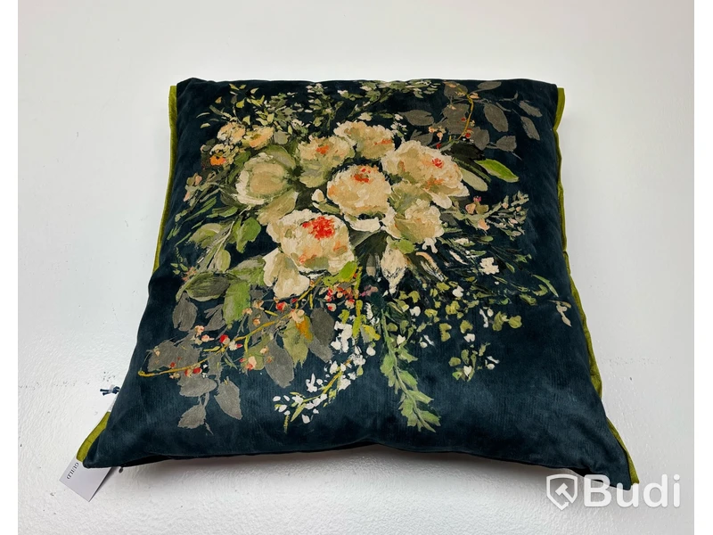 Soffkudde Designers Guld Margaretta Velours Noir, Ord. pris inkl. moms: 2250 kr