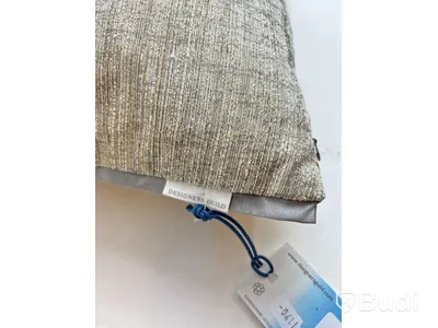 2 st. Soffkuddar Designers Guild Ord. pris inkl. moms: ca 2380 kr.