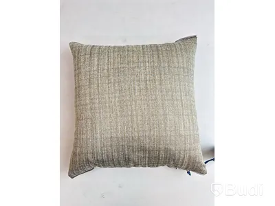2 st. Soffkuddar Designers Guild Ord. pris inkl. moms: ca 2380 kr.