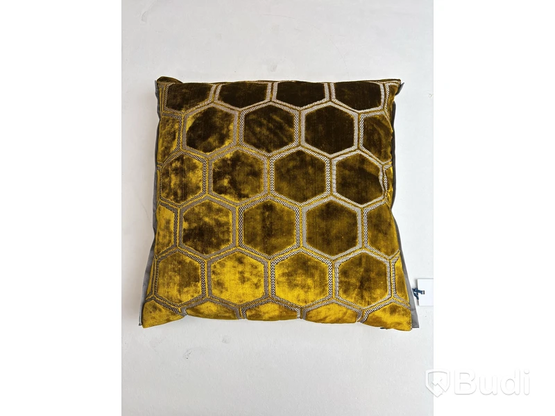 2 st. Soffkuddar Designers Guild Ord. pris inkl. moms: ca 2380 kr.