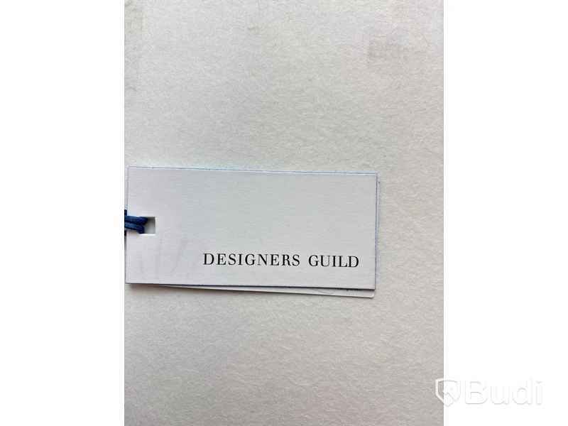 2 st. Soffkuddar Designers Guild Ord. pris inkl. moms: ca 1590 kr.