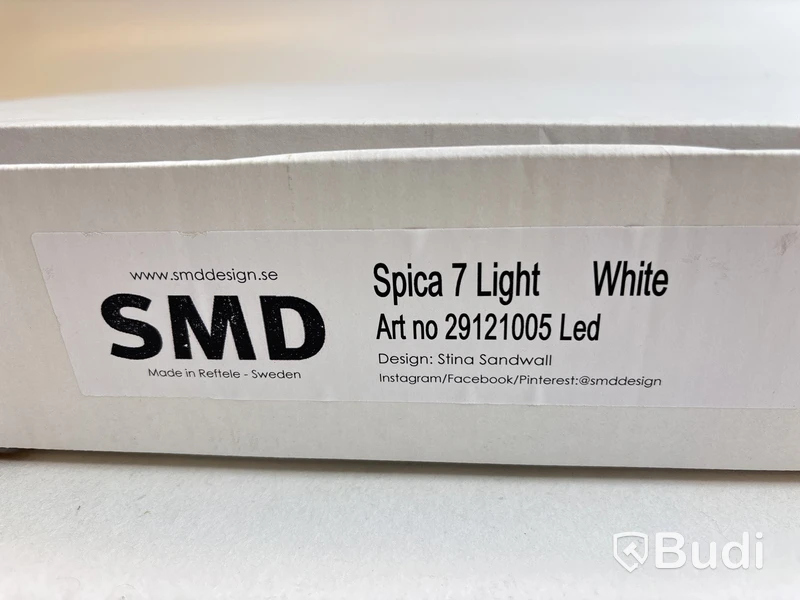 Adventsljusstake SMD Spica, vit. Ord. pris inkl. moms: ca 2075 kr.