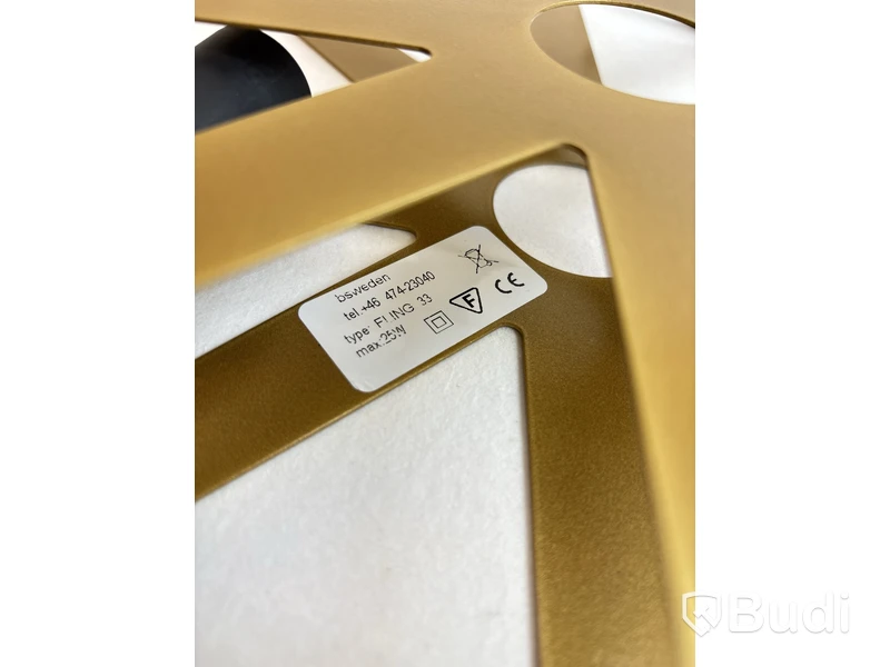 Julstjärna BSweden Fling 33 guld. Ord. pris inkl. moms: ca 1315 kr.