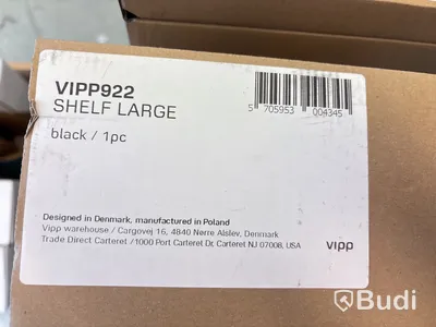 Vägghylla Vipp922 large svart. Ord. pris inkl. moms: ca 3795 kr.