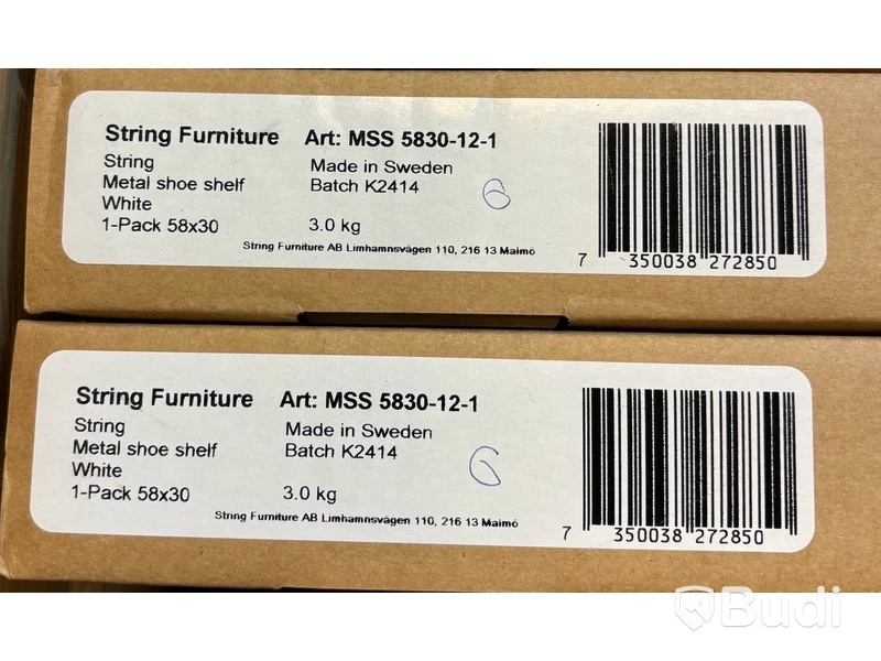 2 st. Skohylla String, vit 58x30, Totalt ord. pris inkl. moms: ca 1600 kr