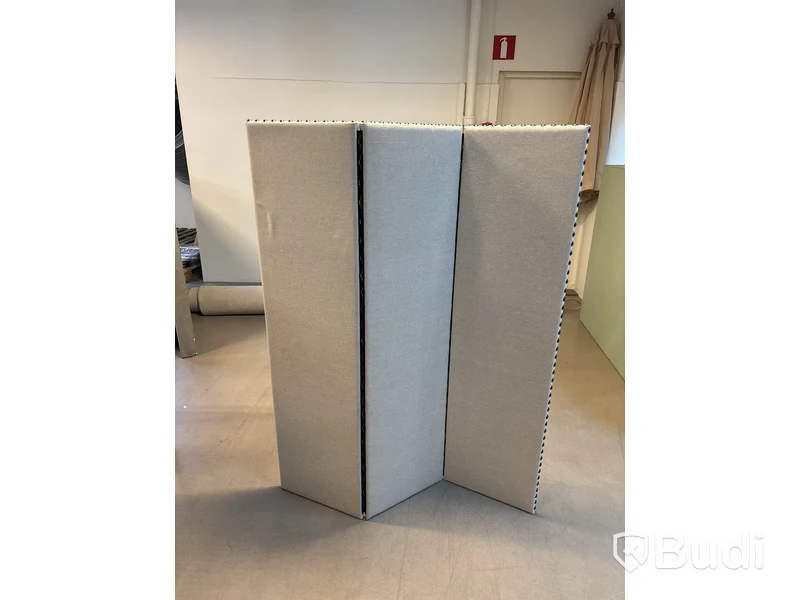 Vikvägg