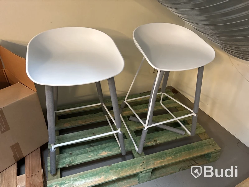 2 st. stolar,  About a Stool 38 Low barstol 2.0, Hay - Ord. pris ink. moms ca: 5974 kr
