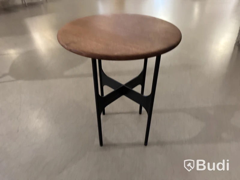 Soffbord Wendelbo, Floema, valnöt. Ord. pris inkl. moms: ca 6545 kr