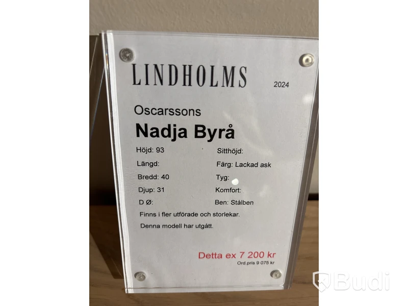 Byrå Oscarssons Nadja. Ord. pris inkl. moms: ca 9075 kr