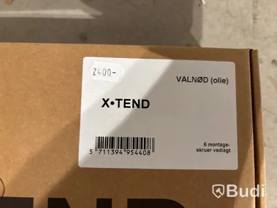 Klädhängare, X-TEND Valnöt - Ord. pris ink. moms ca: 2400 kr
