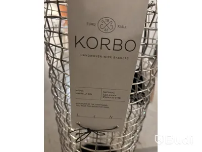 Paraplyställ Korbo, handvävd. Ord. pris inkl. moms: ca 1985 kr