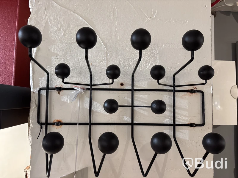 Krokar Vitra, svart. Ord. pris inkl. moms: ca 3350 kr