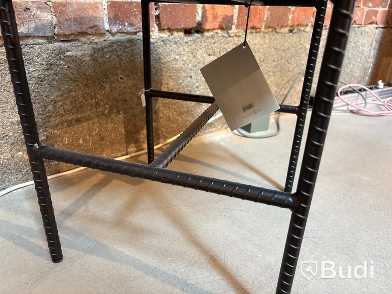 Soffbord Hay, Rebar table, marmor