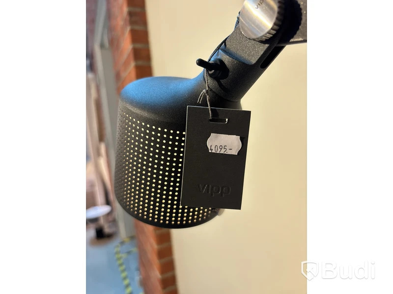 Lampa Vipp, vägghängd. Ord. pris inkl. moms: 4095 kr
