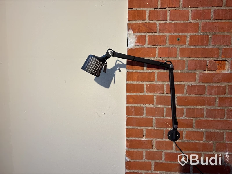 Lampa Vipp, vägghängd. Ord. pris inkl. moms: 4095 kr