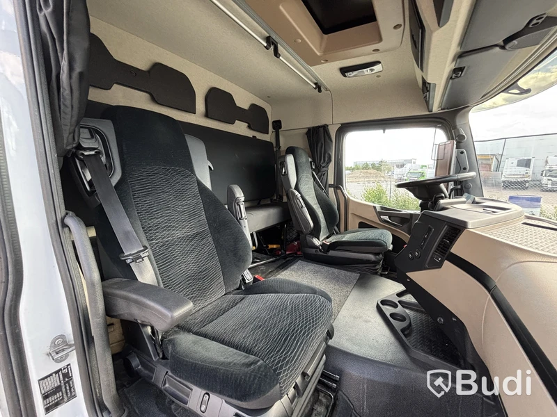 Lastbil Mercedes-Benz Actros 1836 10.7 PowerShift 3 -2020 | Körskolebil