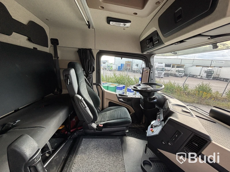 Lastbil Mercedes-Benz Actros 1836 10.7 PowerShift 3 -2020 | Körskolebil