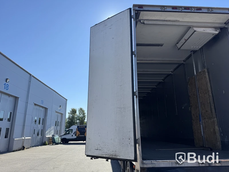 Refrigerated trailer Närko D4ZB12N62 -2024 | Mitsubishi