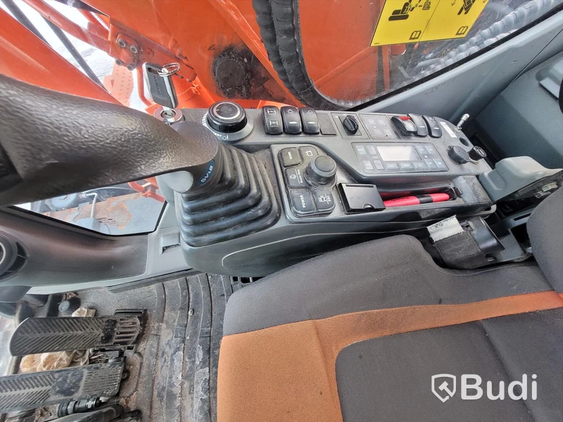 Hjulgrävare Doosan DX140W -2016 | Rototilt