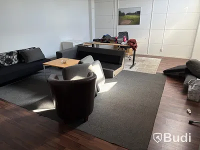 Palldragare, möbler & parti med blandat gods