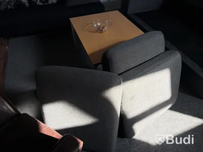 Palldragare, möbler & parti med blandat gods