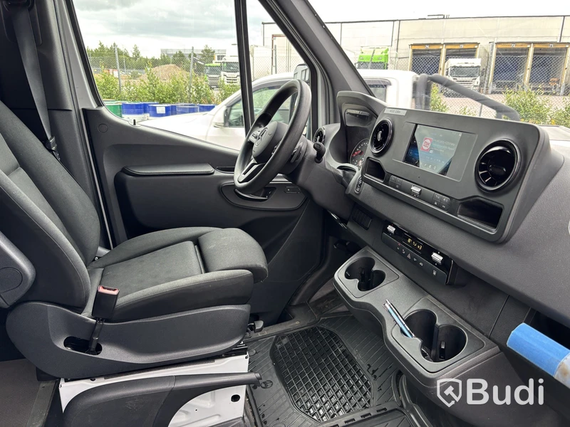 Box van Mercedes-Benz Sprinter 419 CDI 3.0 V6 -2021 | C1 licence