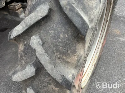 Traktor Massey Fergusson 3070 4WD 3070 4Wd -1990
