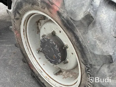 Traktor Massey Fergusson 3070 4WD 3070 4Wd -1990
