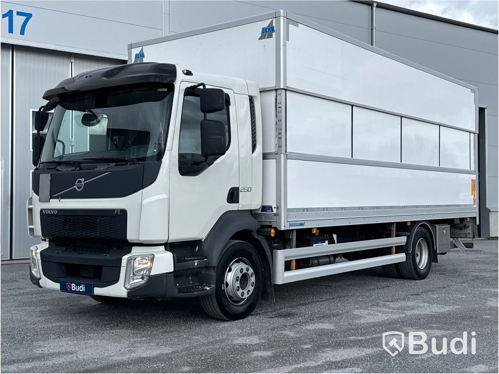 Volvo FL 250 -2018 | Höj - sänkskåp SKAB | Zepro