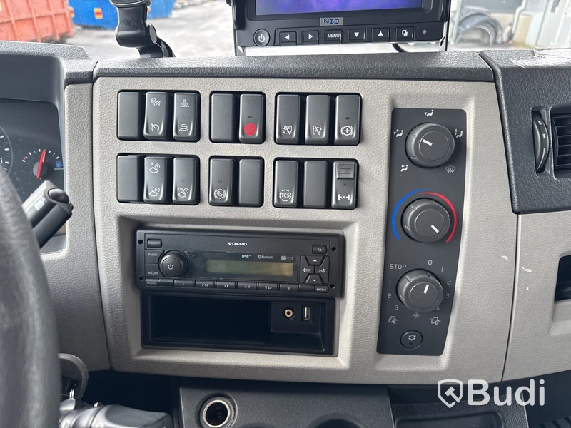 Volvo FL 250 -2018 | Höj - sänkskåp SKAB | Zepro