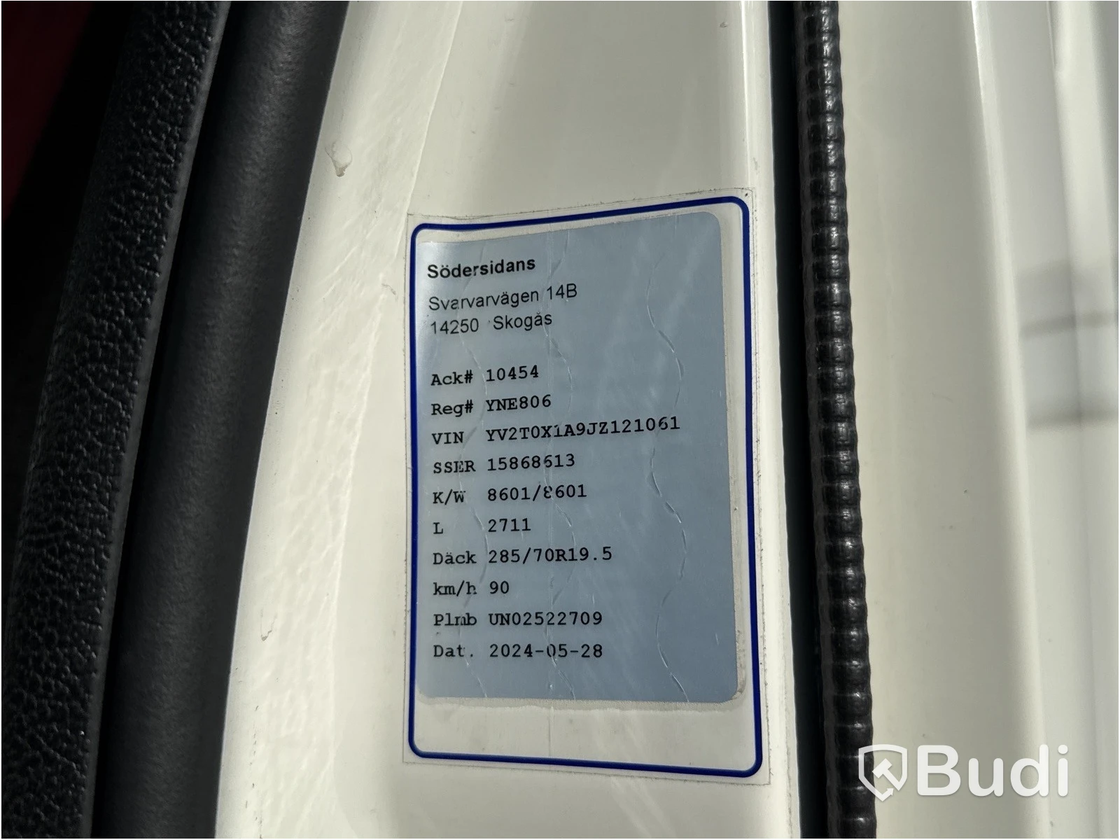 Volvo FL 250 -2018 | Höj - sänkskåp SKAB | Zepro