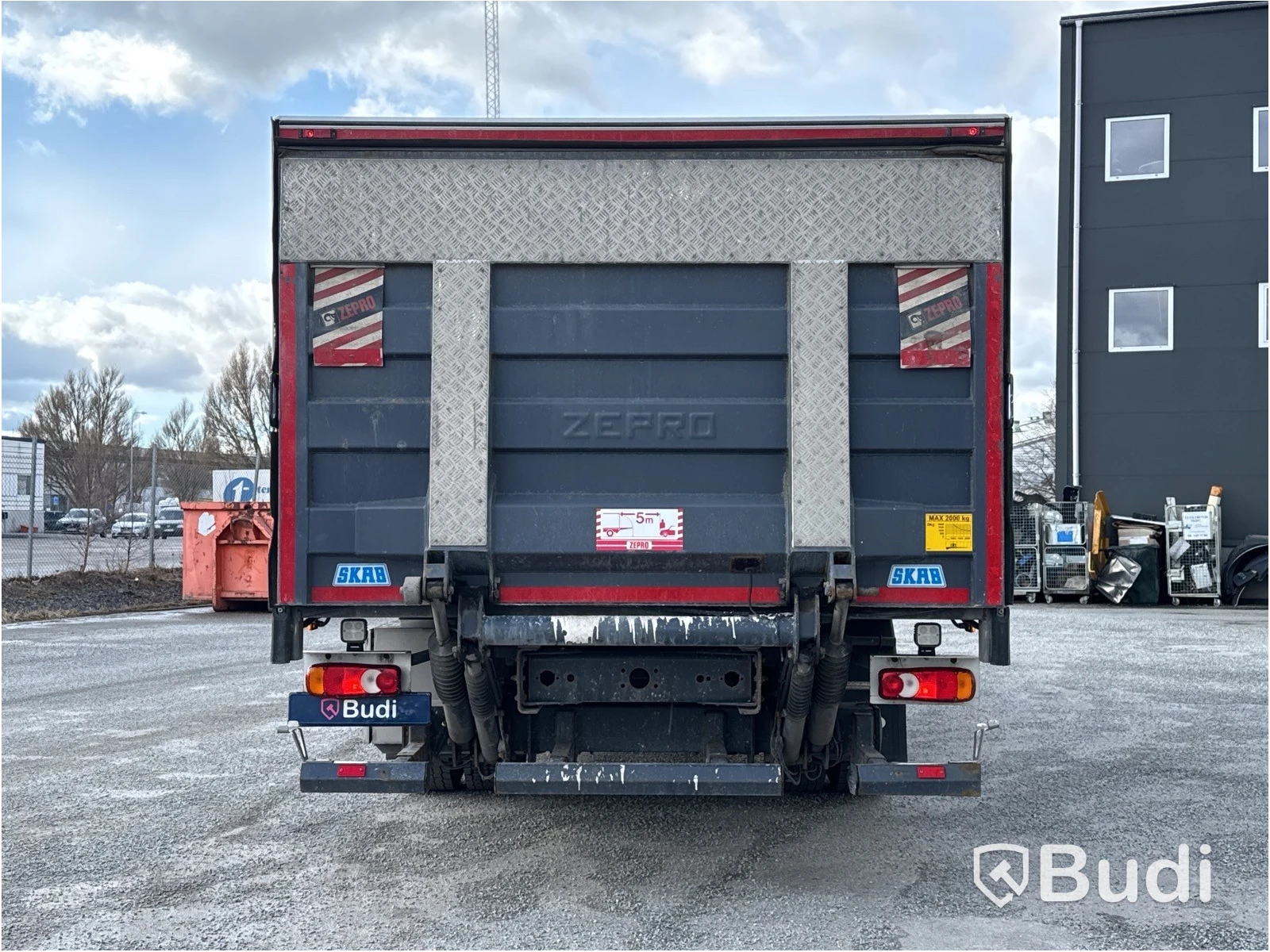 Volvo FL 250 -2018 | Höj - sänkskåp SKAB | Zepro