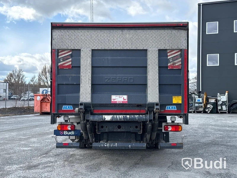 Volvo FL 250 -2018 | Höj - sänkskåp SKAB | Zepro
