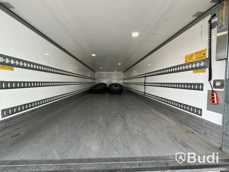 Lastbil Scania P250B4X2LB -2021 | Höj/Sänk | Full-luft