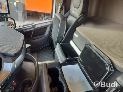Dragbil DAF XF 530 FTS, 2023 Regnr. HAJ01E Mätarställning (km): 16 871 mil