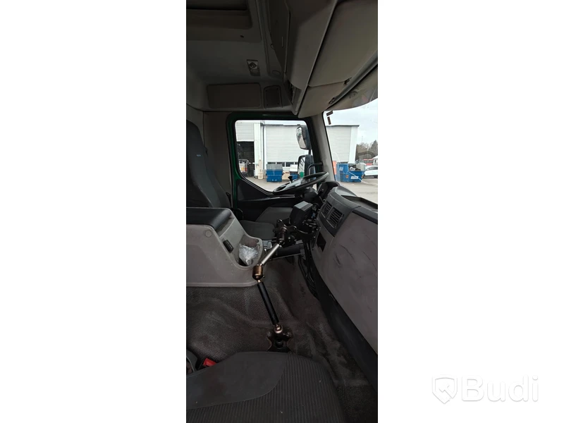 Dragbil DAF XF 530 FTS, 2023 Regnr. HAJ01E Mätarställning (km): 16 871 mil