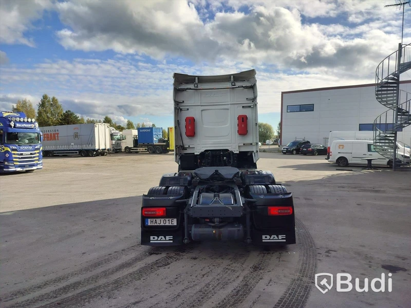 Dragbil DAF XF 530 FTS, 2023 Regnr. HAJ01E Mätarställning (km): 16 871 mil