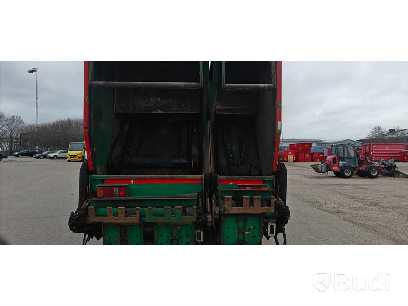 Dragbil DAF XF 530 FTS, 2023 Regnr. HAJ01E Mätarställning (km): 16 871 mil