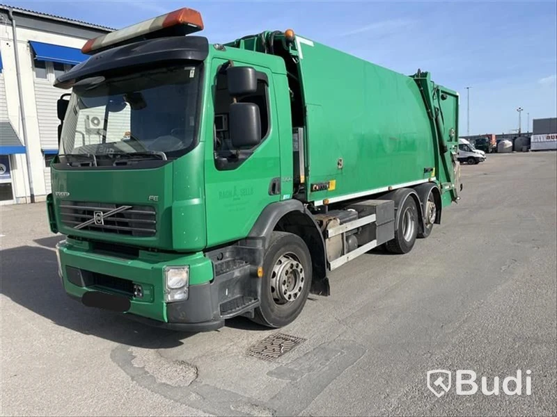 Dragbil DAF XF 530 FTS, 2023 Regnr. HAJ01E Mätarställning (km): 16 871 mil