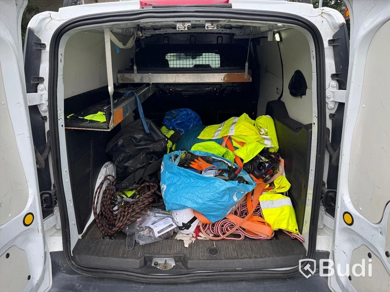 Skåpbil Ford Transit Connect 230 LWB 1.6 TDCi -2014 | Reparationsobjekt