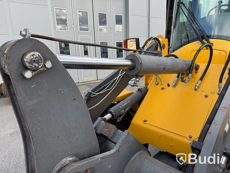 Hjullastare Volvo L30 -2005 | Med redskap