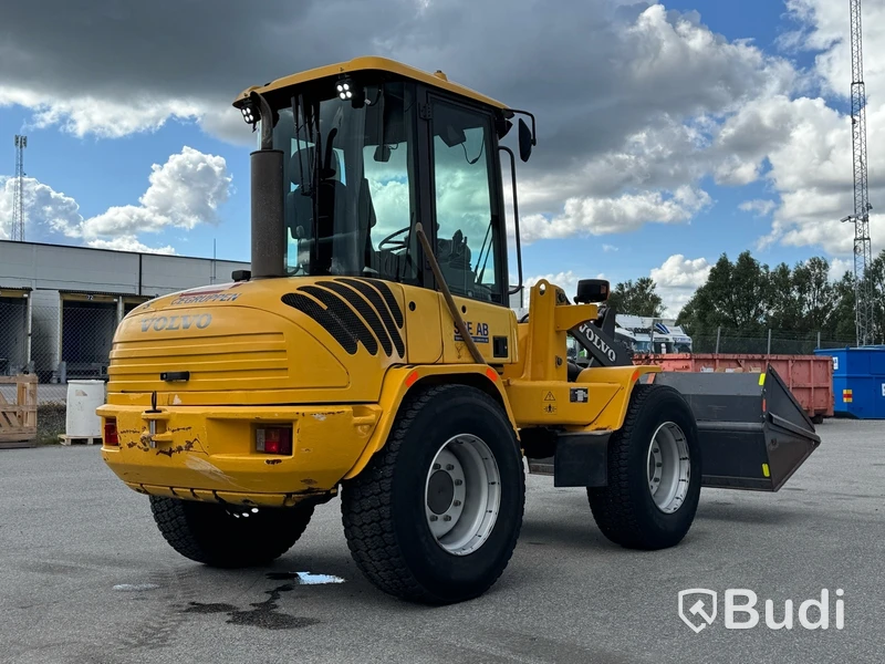 Hjullastare Volvo L30 -2005 | Med redskap
